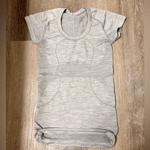 Lululemon swiftly short sleeve